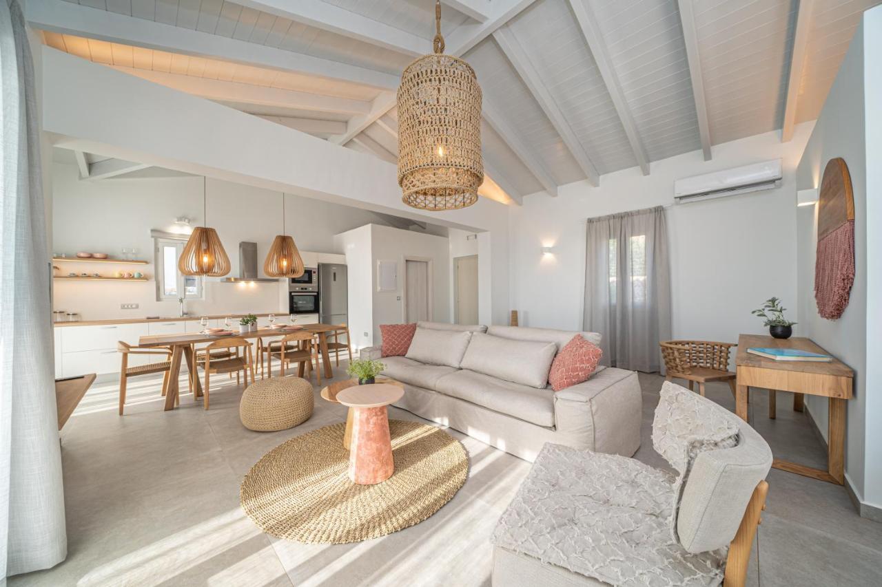 Summer Breeze Villa Tzamarelata Extérieur photo
